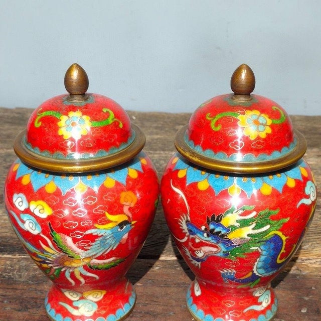 Dimensions: Height 20cm (7.9") x Diameter 11cm (4.3") each Weight: 2480 grams (approx. 5.5 lbs) for the pair Material:...