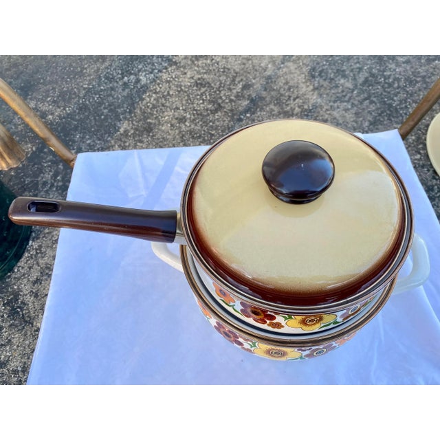 Eggshell Like New 1970’s Enameled Cookware- Set of 3 For Sale - Image 8 of 13