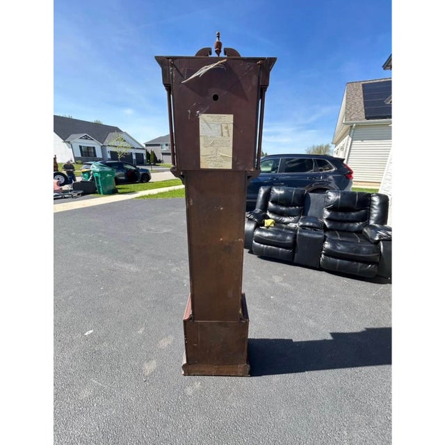 Howard Miller Barwick Grandfather Clock Westminster Chime Tall Case Fully Working For Sale In Chicago - Image 6 of 6