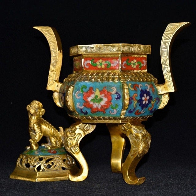 Mid 20th Century Vintage Cloisonne Enamel Incense Burner – 11.8" Gilt Lion Censer With Hexagonal Body For Sale - Image 5 of 9