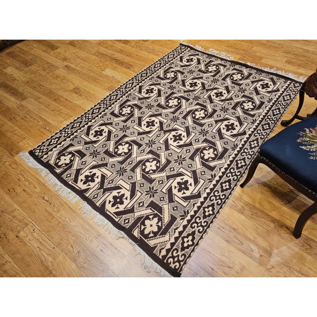 Vintage American Southwestern Rug, Handwoven Wool, Geometric Pattern, Tan & Brown, 5x7 For Sale - Image 10 of 13