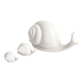 Vintage White Ceramic Snail Family Figurine Cottagecore - Large For Sale