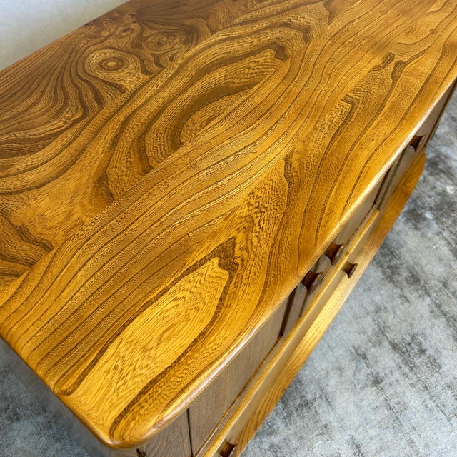 Model 467 Elm Sideboard by Lucian Ercolani for Ercol, 1950s For Sale - Image 17 of 18
