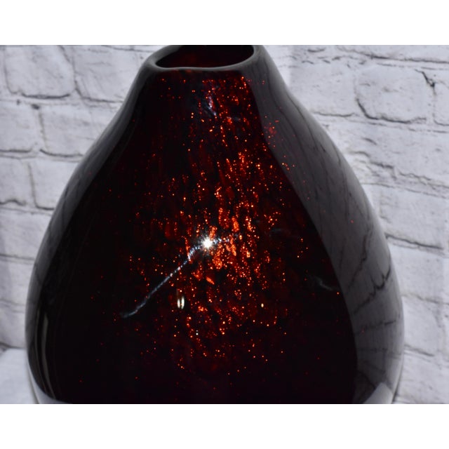 Shabby Chic 1980s Tony Evans Design Hand Blown Art Glass in Black Marble & Metallic Copper Vessel For Sale - Image 3 of 4