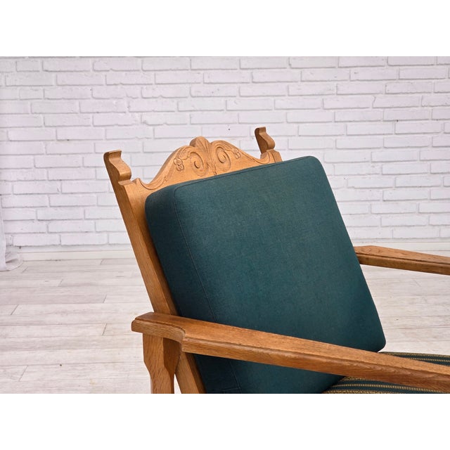Wood Scandinavian Lounge Chair in Green Wool and Oak, 1970s For Sale - Image 7 of 18