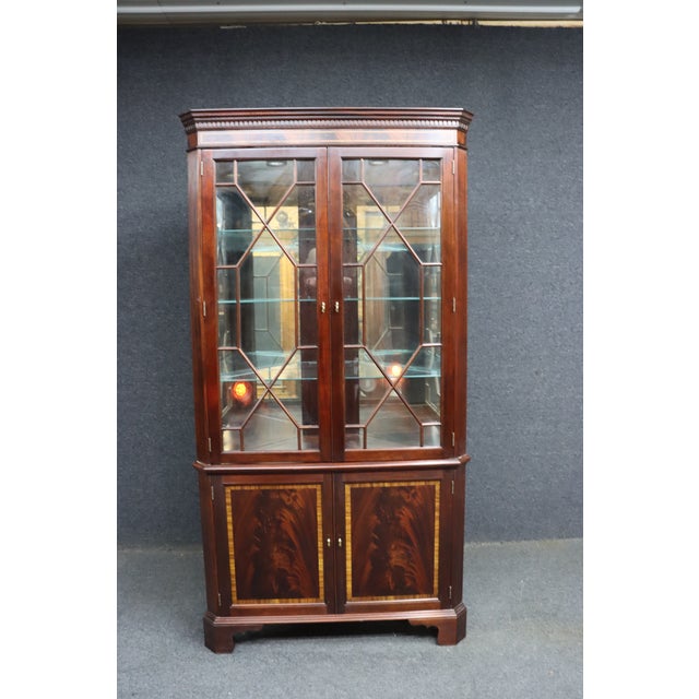 Traditional Stickley Mahogany Corner Cabinet With Glass Doors For Sale - Image 3 of 17