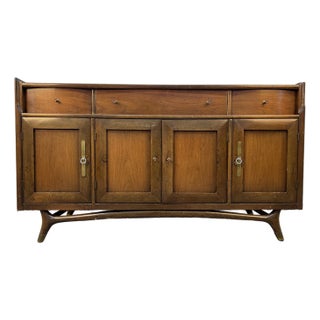 Mid-Century Modern Sculpted Walnut Buffet For Sale