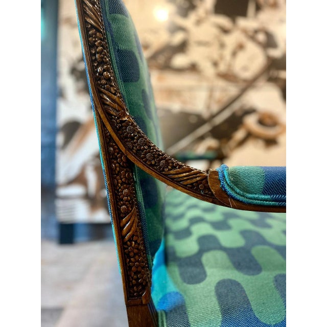 Late 19th Century Carved Antique French Settee in Modern Clarence House Linen For Sale - Image 9 of 14