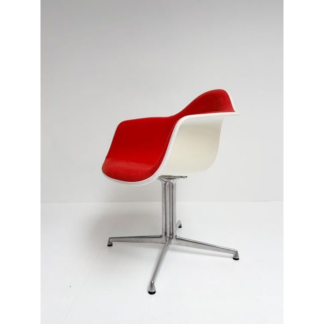 Metal DAL Armchair by Charles & Ray Eames for Vitra, 2010s For Sale - Image 7 of 17