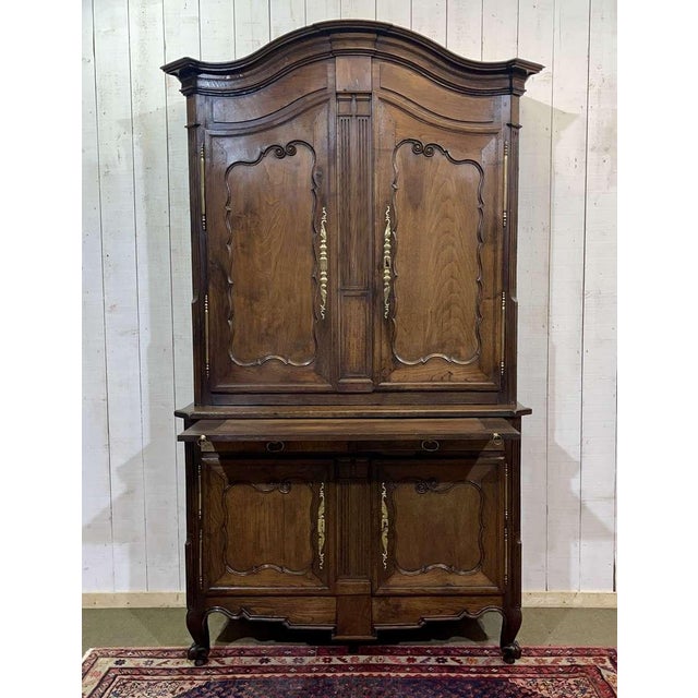 Antique Cabinet in Oak and Chestnut, 1700s For Sale - Image 9 of 18