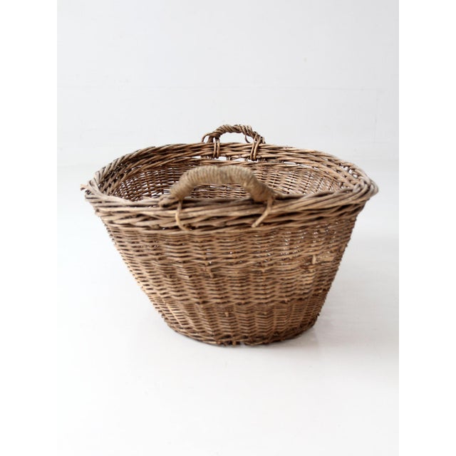 Antique French Country Wicker Laundry Basket With Wood Base For Sale - Image 11 of 15