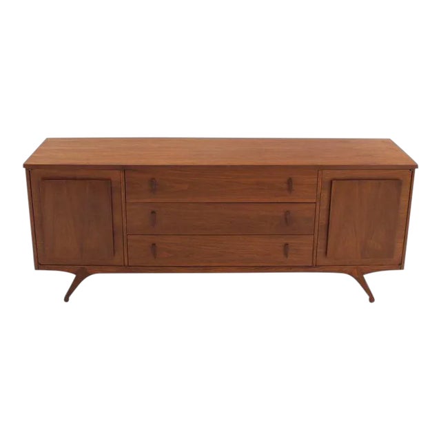 Mid-Century Modern Walnut Dresser Credenza For Sale