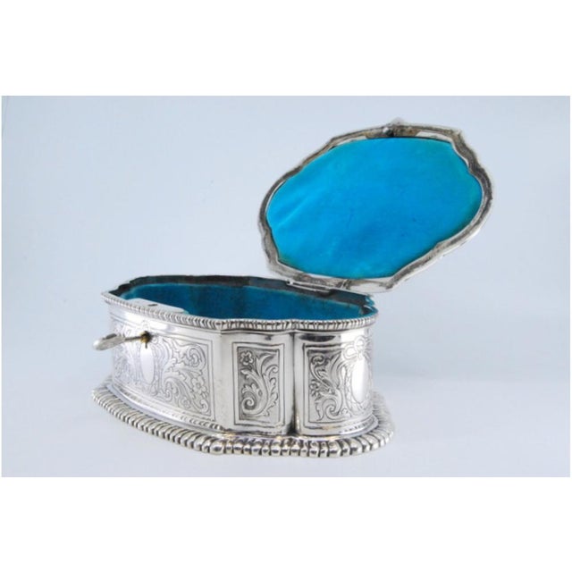 Silver Silver Jewelry Box with Friezes and Engraved Plant Motifs Surrounding an Ancient Lady For Sale - Image 8 of 13