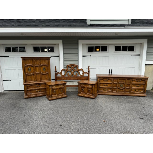 1970s Thomasville Mediterranean Brutalist Oak 5-Piece Bedroom Suite For Sale In Boston - Image 6 of 9