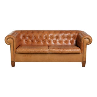 2.5-Seater Chesterfield Sofa in Sheepskin Leather For Sale