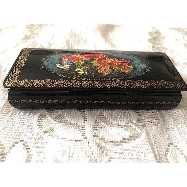 1920s Antique Hand Painted Signed Christmas Sleigh Lacquerware Box For Sale - Image 4 of 12