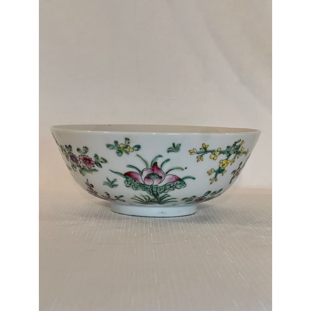Elevate your home decor with this exquisite Vintage Famille Rose Chinese Porcelain Bowl, a stunning piece that beautifully...