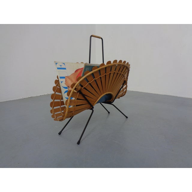 Black Italian Wicker and Iron Magazine Rack, 1960s For Sale - Image 8 of 18