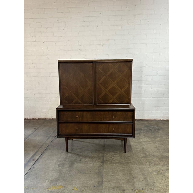 United Furniture Corporation 1960s Highboy Dresser by United Furniture For Sale - Image 4 of 9