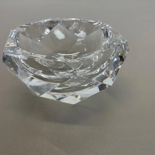 Heavy Crystal Diamond Glass Ashtray from Val Saint Lambert, Belgium, 1970s For Sale - Image 8 of 12