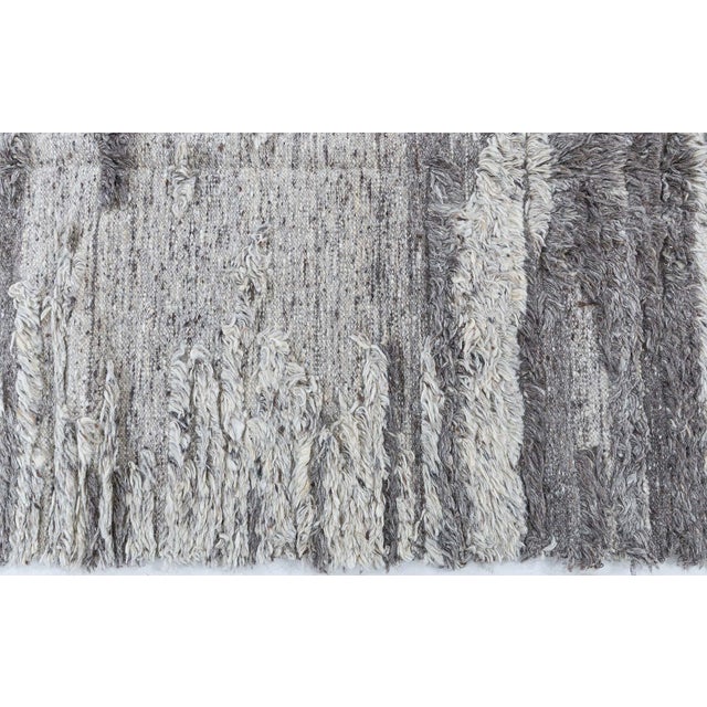 Abstract Modern Tulu Nadu ‘Beige Strata’ Wool Rug by Doris Leslie Blau For Sale In New York - Image 6 of 7