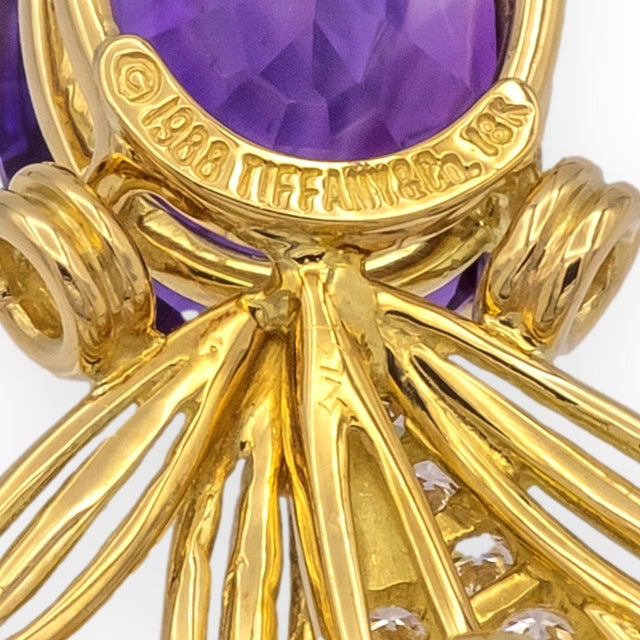 Contemporary Tiffany & Co 18k Yellow Gold Amethyst Diamond Ruby Bird of Paradise Brooch 1988 For Sale - Image 3 of 6