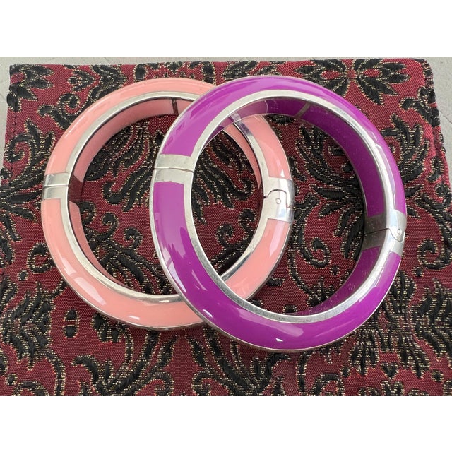 Miriam Salat Candy Violet Resin Sterling Silver Bangle For Sale - Image 4 of 18