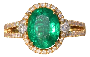 The 72nd Avenue: Outstanding Natural Emerald and Diamond Ring in Yellow Gold