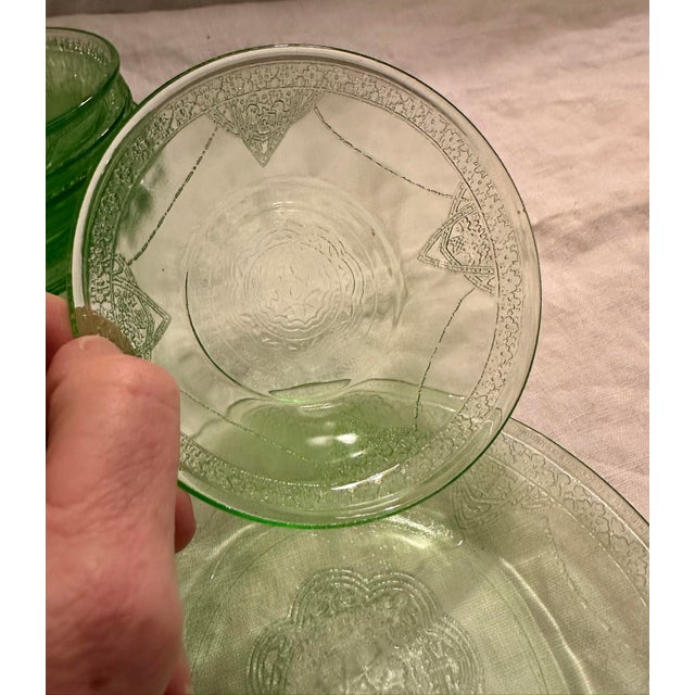 1930s Federal Glass Georgian Lovebirds Dessert Bowls & Plates-Set of 8 For Sale - Image 5 of 6