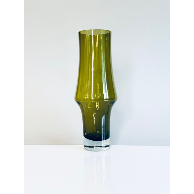 Sculptural Glass Art Vase in Olive Green from the Riihimäen Lasi Oy Glassworks, Finland, 1960s For Sale - Image 13 of 13