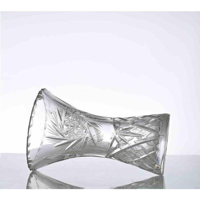 Beautiful glass vase realized in the 70s by an italian manufacture. 17 x 10 x 10 cm. Good conditions