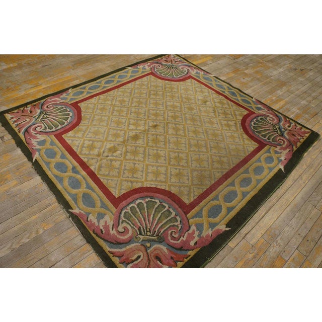 1920s Chinese Art Deco Carpet with European Design Influences ( 5'7" x 5'7" - 170 x 170 cm ) Antique Chinese – Art Deco...