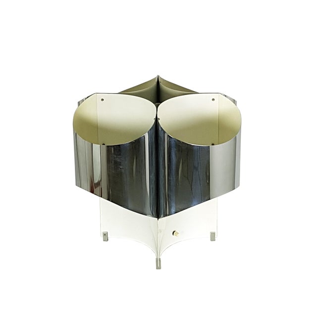 Silver Large Space Age Chrome Plated and White Painted Four-Light Table Lamp by Mario Bellini for Reggiani, 1960s For Sale - Image 8 of 11