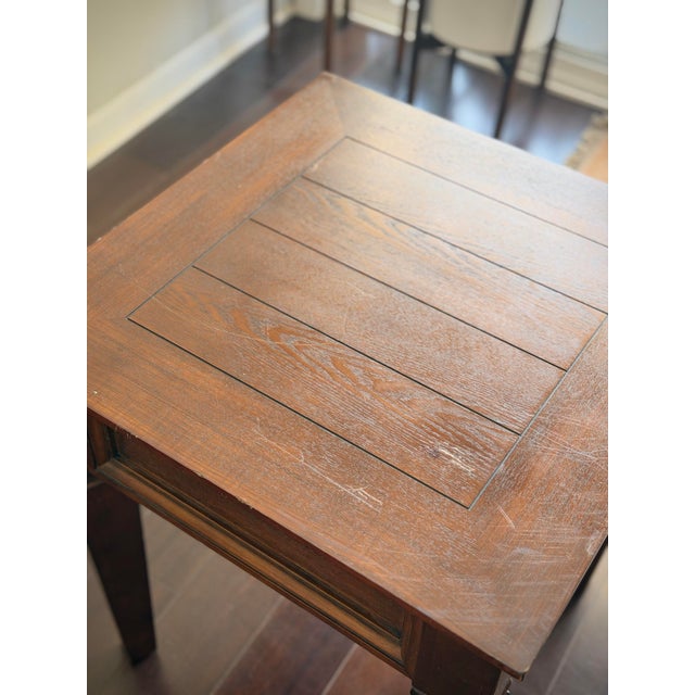 Late 20th Century Georgian Revival Mahogany End Side Accent Lamp Table in the Style of Baker Henredon Drexel Heritage For Sale In Los Angeles - Image 6 of 9