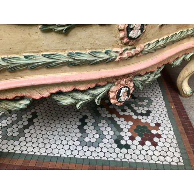 Venetian or Italian Pastel Painted and Carved in Relief Commode For Sale - Image 4 of 13