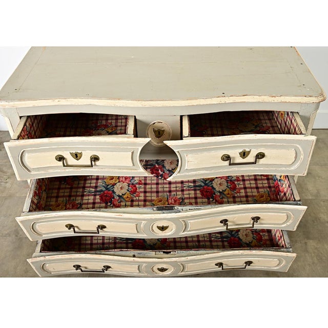 French Louis XV Period 18th Century Hand Carved & Painted Commode For Sale - Image 10 of 14