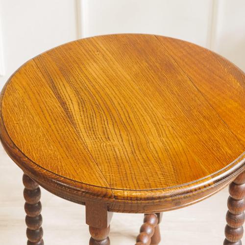 Round Oak Side Table, 1900 For Sale - Image 10 of 14
