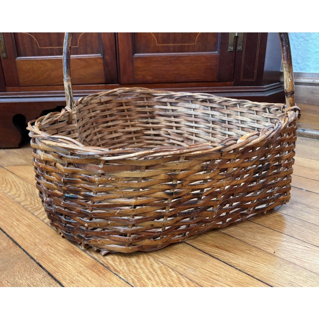 Large Antique Heart-Shaped Bamboo Basket With Handle For Sale - Image 6 of 10
