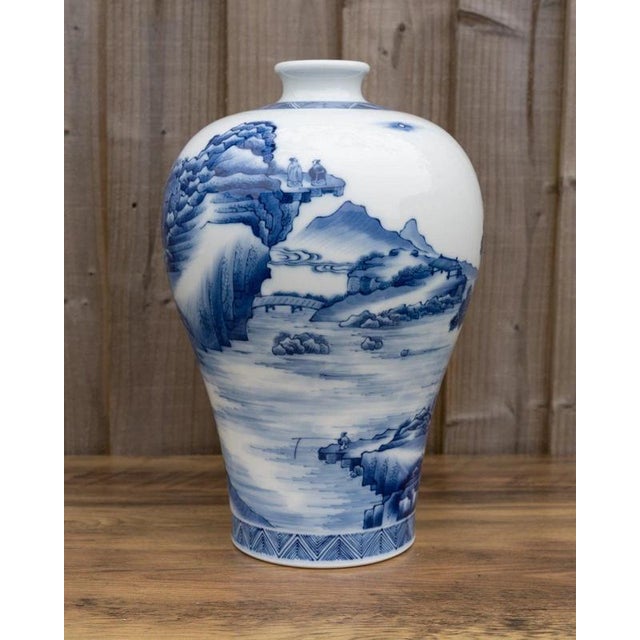 2000 - 2009 20th Century Chinese Blue and White Kangxi-Style Meiping Porcelain Vase For Sale - Image 5 of 18