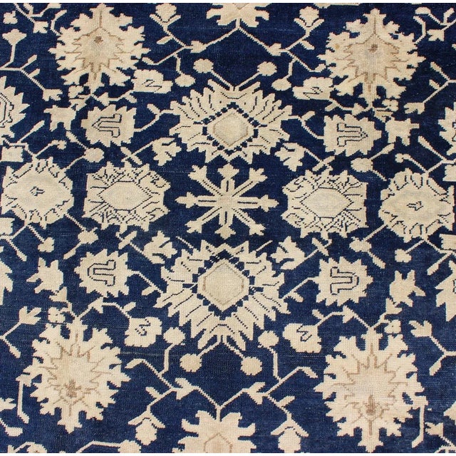 Turkish Oushak Rug With Floral Design in Dark Blue, Cream and Light Brown For Sale In Atlanta - Image 6 of 9