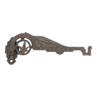 Antique Victorian Bird Cast Iron Wall Mount Plant Hanger For Sale