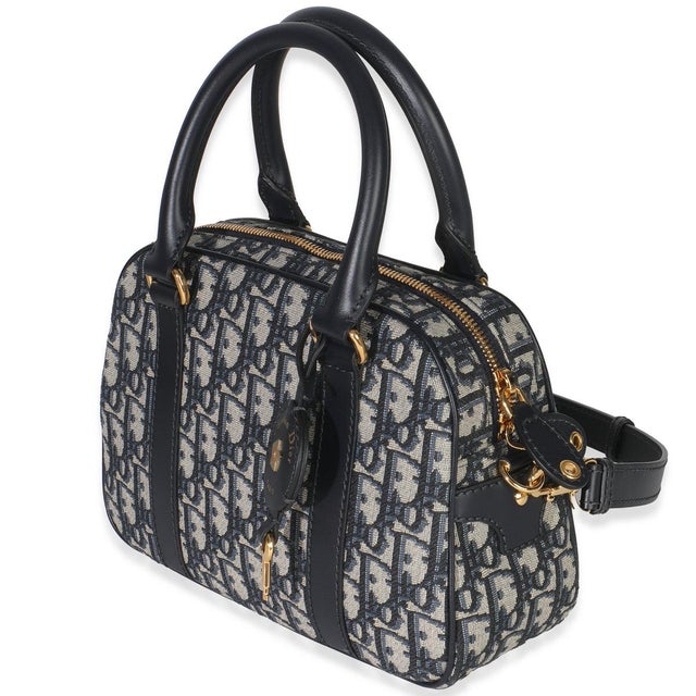 Item #: 149664 Interior Material: Fabric MSRP: 3,300 Features Interior: 1 Zip Pocket. Dimensions: 8.5 x 7 x 3.5 in Handbag...