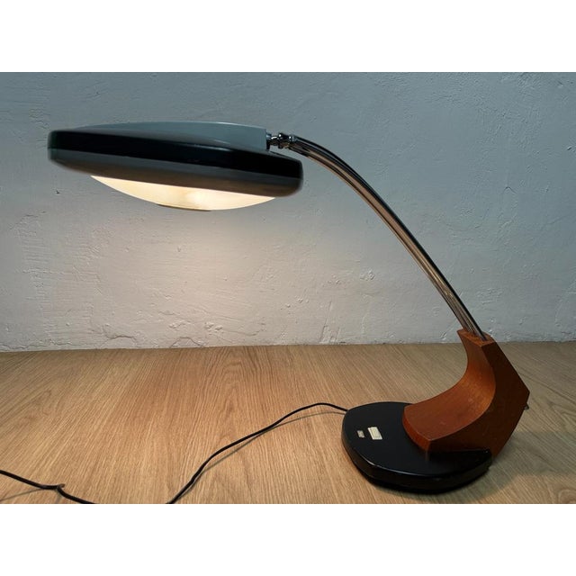 Beautiful iconic desk lamp designed by luis pérez de la oliva for fase, a rare "falux" model from the 1960s. This model...