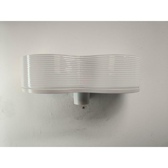 White Double Wall Lamp in Metal and Murano Glass from Leucos, 1980s For Sale - Image 6 of 9