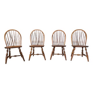 Set of 4 Nichols & Stone Brace Back Windsor Style Oak Side Chairs For Sale