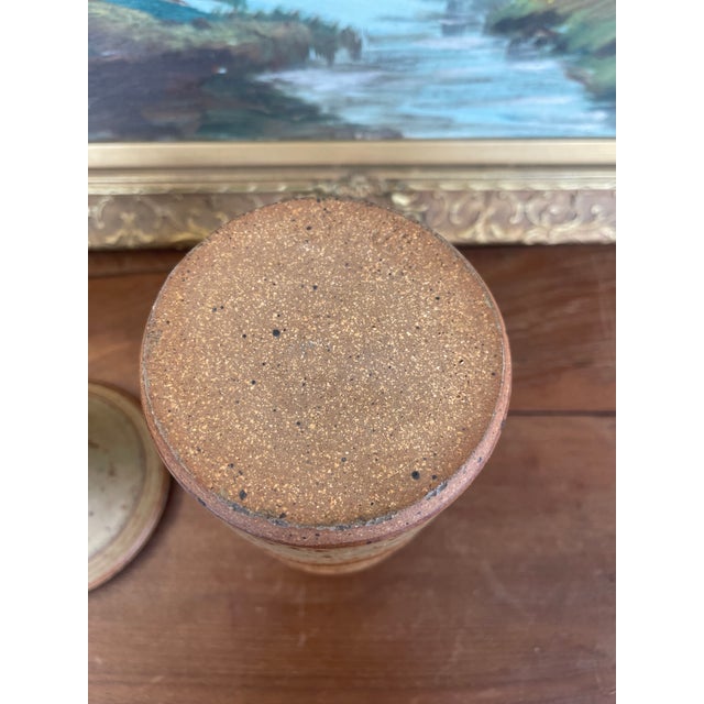 Ceramic Vintage Hand-Thrown Studio Pottery Lidded Jar With Speckled Glaze and Ribbed Texture. For Sale - Image 7 of 8