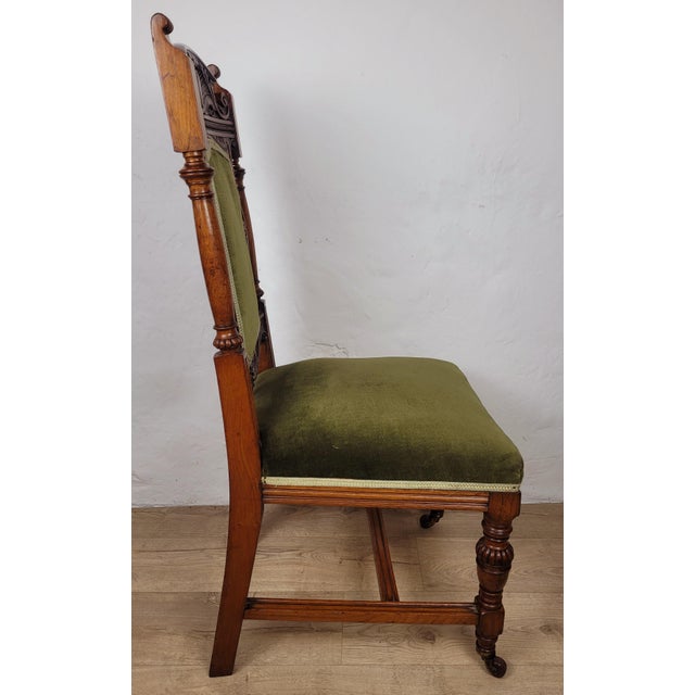 Victorian Oak Upholstered Hall Chair with Foliate Carvings, 1900s For Sale - Image 17 of 18