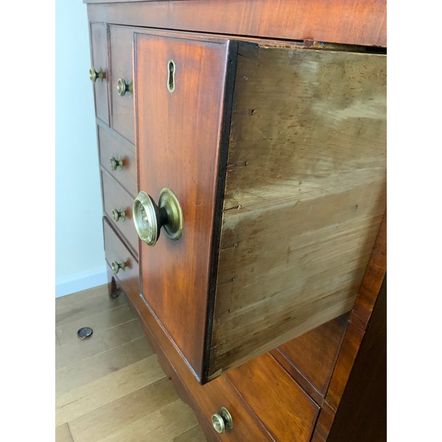 Early 19th Century Federal Hepplewhite Chest For Sale - Image 9 of 11