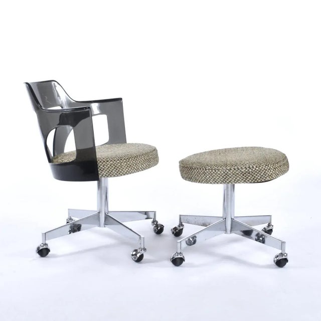 Mid-Century Modern 1970s Chromcraft Style Space Age Acrylic Armchair With Rolling Footstool For Sale - Image 3 of 12