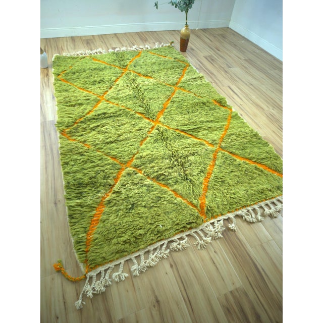 2020s Lime Green Diamond Wool Moroccan Beni Ourain Rug For Sale - Image 5 of 12